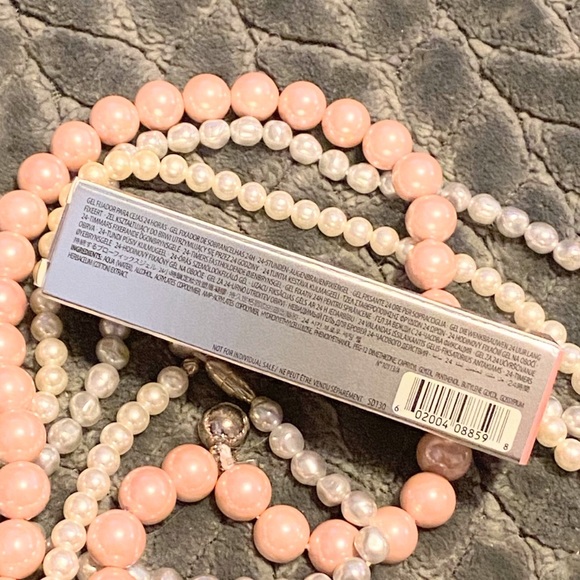 ⭐️NIB⭐️Travel Size Benefit 24hr Brow Setter⭐️ - Picture 4 of 7